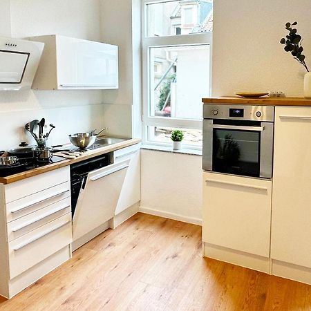 50Qm Apartment In Krefeld Zentral Gelegen Mit Hohen Decken - Beuys Apartments - Krefeld Kültér fotó