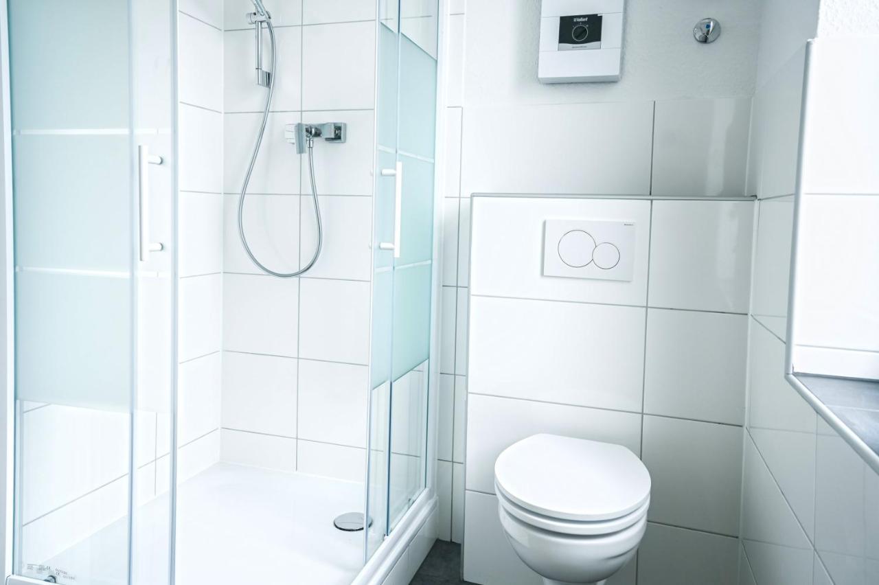 50Qm Apartment In Krefeld Zentral Gelegen Mit Hohen Decken - Beuys Apartments - Krefeld Kültér fotó