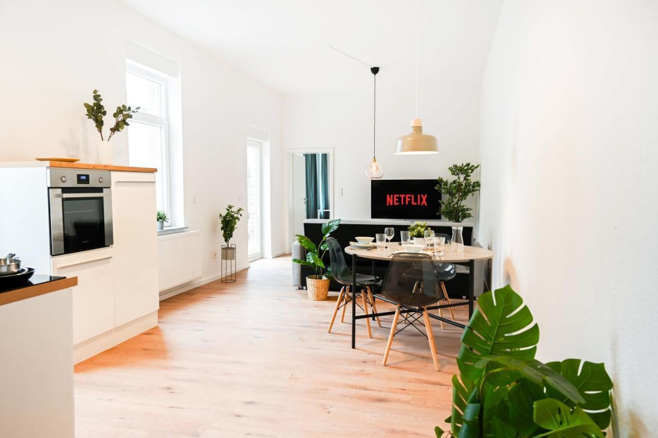 50Qm Apartment In Krefeld Zentral Gelegen Mit Hohen Decken - Beuys Apartments - Krefeld Kültér fotó